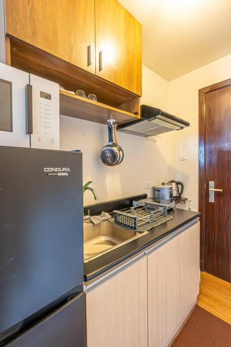 - Wifi Up To 100mbps - Pool - Netflix&chill Apartment *